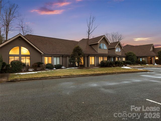 1998 Hendersonville Road 45, Asheville, NC 28803