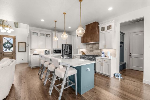 4305 Shale Bluff Court, Granbury, TX 76048