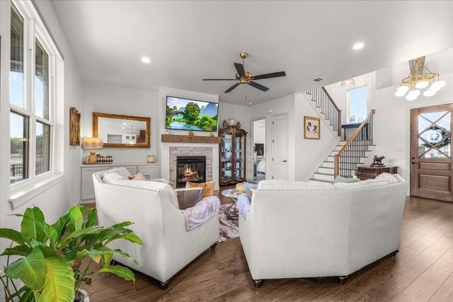4305 Shale Bluff Court, Granbury, TX 76048