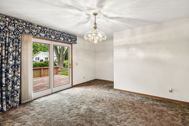 204 Carriage Drive, Morris, IL 60450