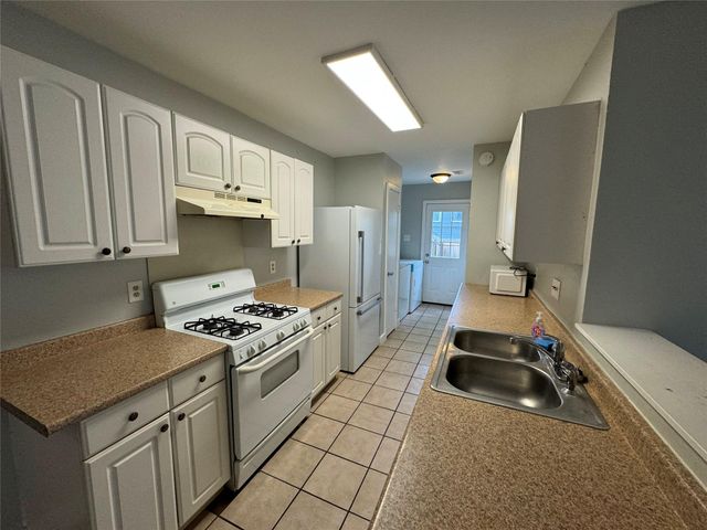 11910 Sunhillow BND, Austin, TX 78758