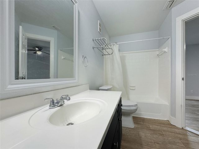 4744 WALDEN CIRCLE 17, Orlando, FL 32811