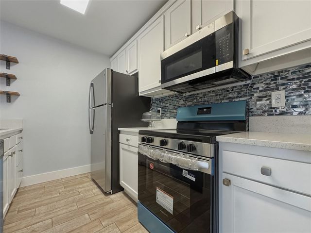 4744 WALDEN CIRCLE 17, Orlando, FL 32811