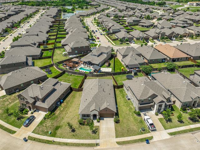3106 Maverick Drive, Forney, TX 75126