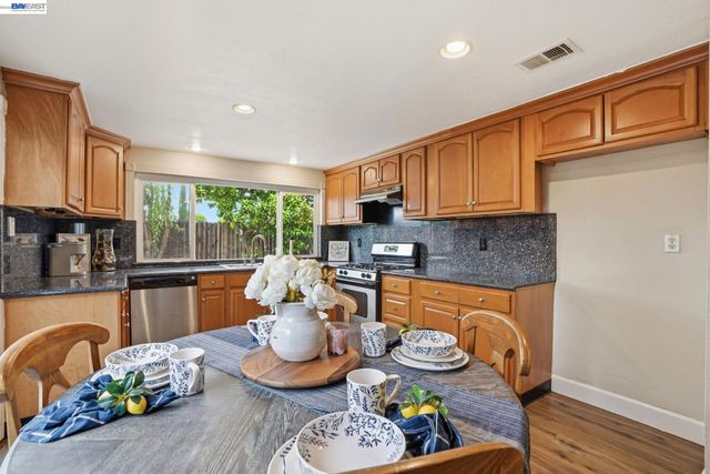 2705 Adobe Ct, Antioch, CA 94509