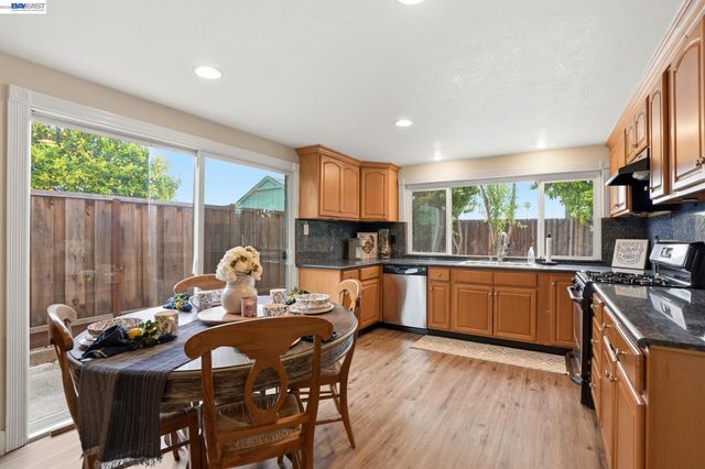2705 Adobe Ct, Antioch, CA 94509