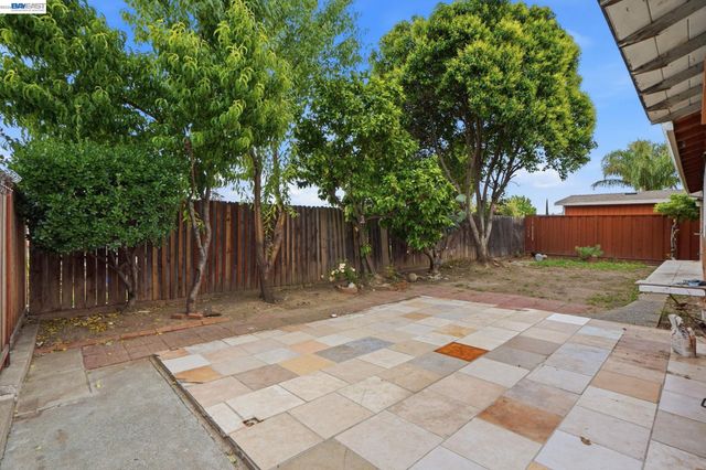 2705 Adobe Ct, Antioch, CA 94509