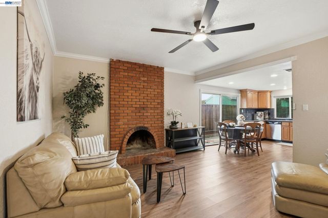 2705 Adobe Ct, Antioch, CA 94509
