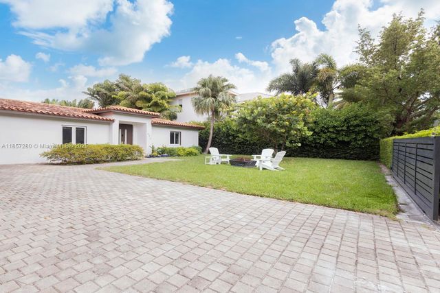677 Hampton Ln, Key Biscayne, FL 33149