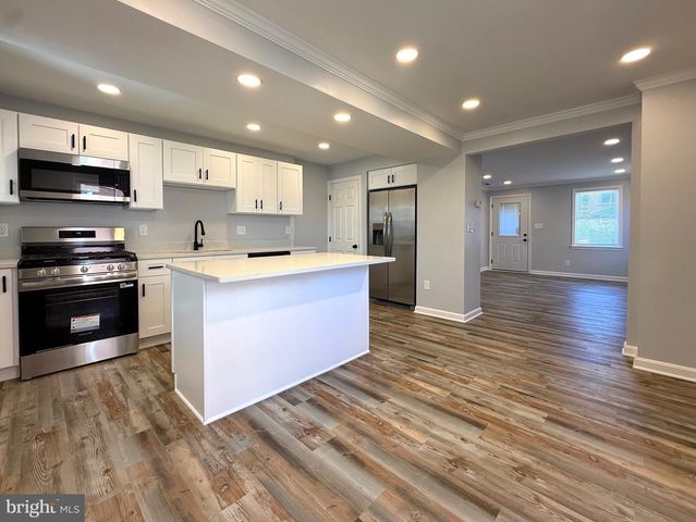 7514 LAWRENCE RD, Dundalk, MD 21222