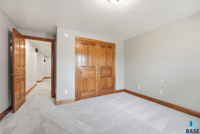 46746 265th St Street, Sioux Falls, SD 57107