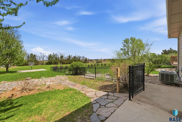 46746 265th St Street, Sioux Falls, SD 57107
