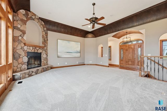 46746 265th St Street, Sioux Falls, SD 57107