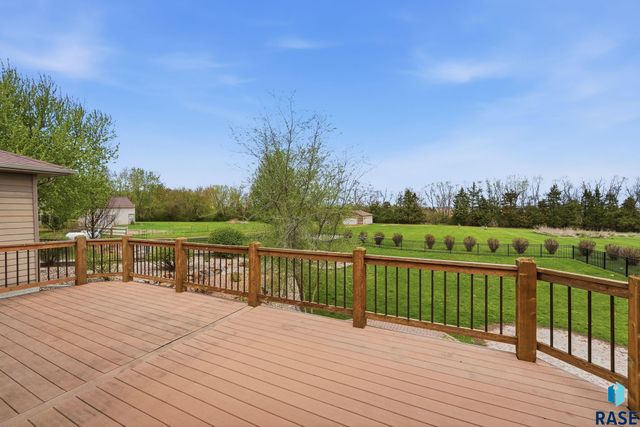 46746 265th St Street, Sioux Falls, SD 57107