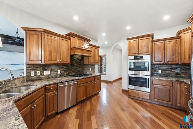 46746 265th St Street, Sioux Falls, SD 57107