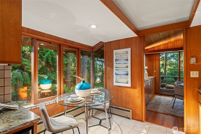 18710 88th Avenue W, Edmonds, WA 98026