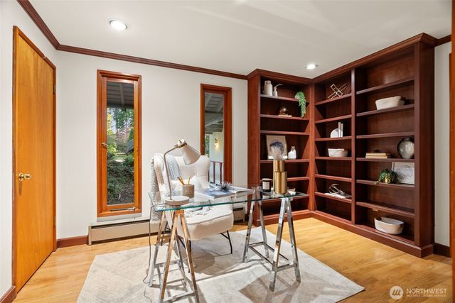 18710 88th Avenue W, Edmonds, WA 98026