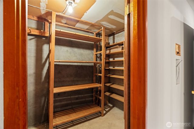 18710 88th Avenue W, Edmonds, WA 98026