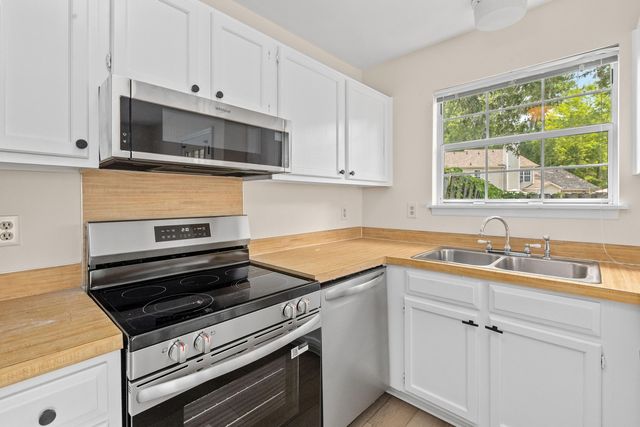1011 Reserve Way, Summerville, SC 29485
