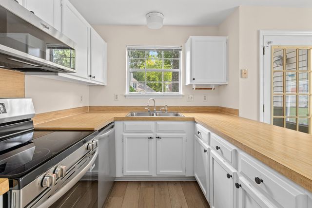 1011 Reserve Way, Summerville, SC 29485