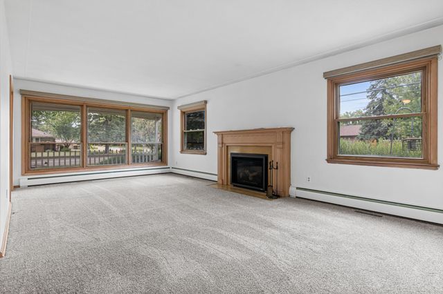 1912 Simpson Street, Falcon Heights, MN 55113