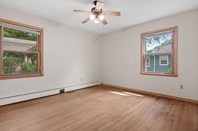 1912 Simpson Street, Falcon Heights, MN 55113
