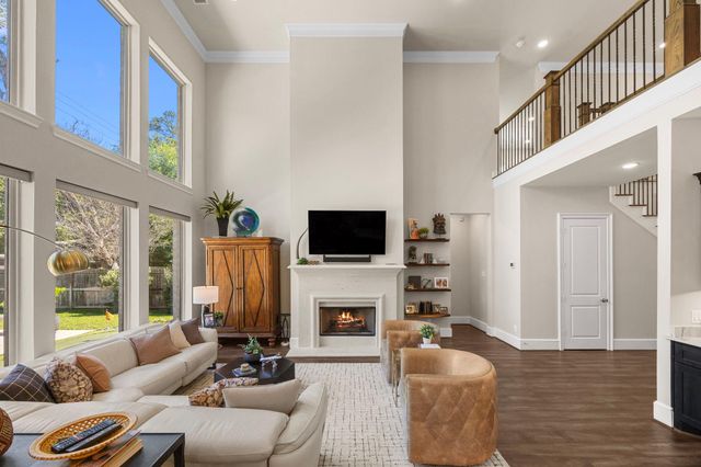 10214 Barwood Drive, Houston, TX 77043