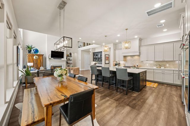 10214 Barwood Drive, Houston, TX 77043