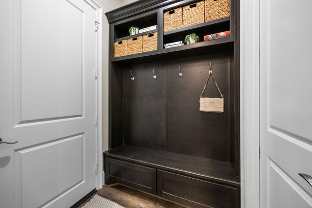 10214 Barwood Drive, Houston, TX 77043