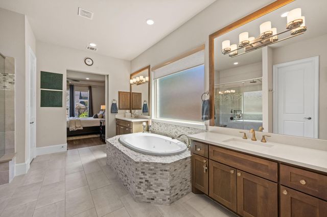 10214 Barwood Drive, Houston, TX 77043