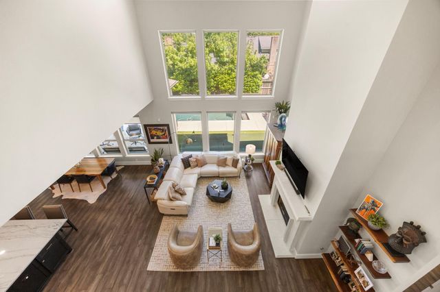 10214 Barwood Drive, Houston, TX 77043