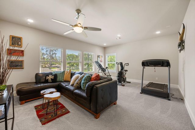 10214 Barwood Drive, Houston, TX 77043