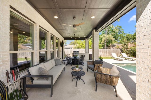 10214 Barwood Drive, Houston, TX 77043