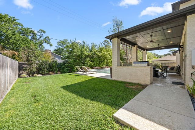 10214 Barwood Drive, Houston, TX 77043