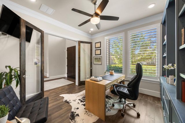 10214 Barwood Drive, Houston, TX 77043