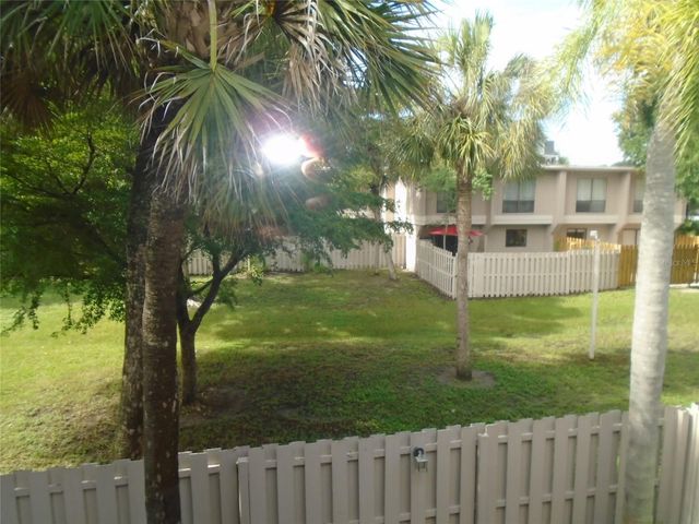 4001 BENEVA ROAD 349, Sarasota, FL 34233