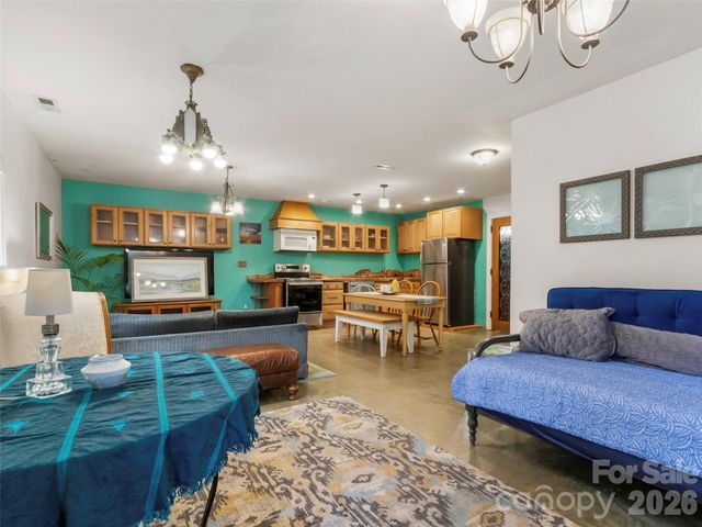 127 Riverview Drive 8 & 8B, Asheville, NC 28806