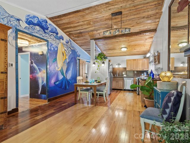 127 Riverview Drive 8 & 8B, Asheville, NC 28806