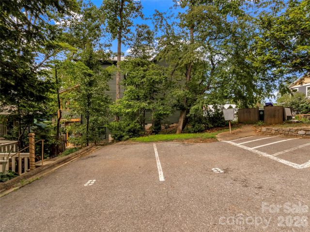 127 Riverview Drive 8 & 8B, Asheville, NC 28806