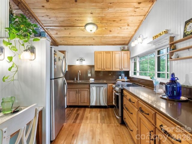 127 Riverview Drive 8 & 8B, Asheville, NC 28806