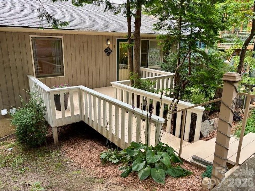 127 Riverview Drive 8 & 8B, Asheville, NC 28806