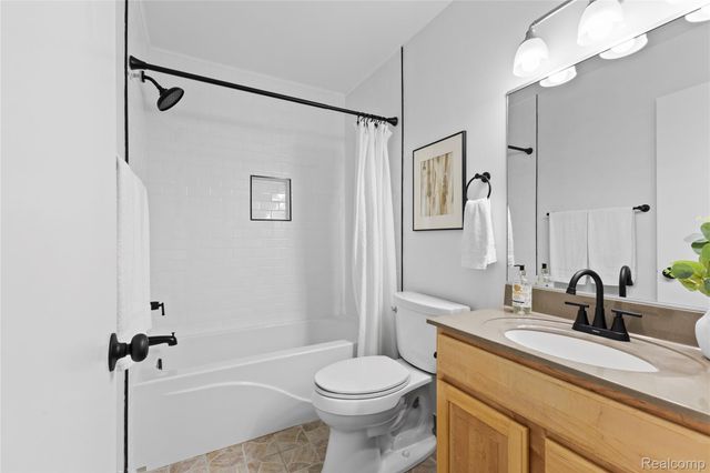 2960 Roundtree Boulevard 59, Ypsilanti Charter Township, MI 48197