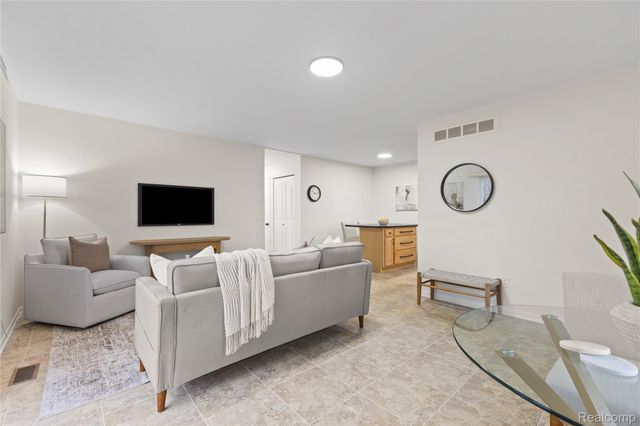 2960 Roundtree Boulevard 59, Ypsilanti Charter Township, MI 48197