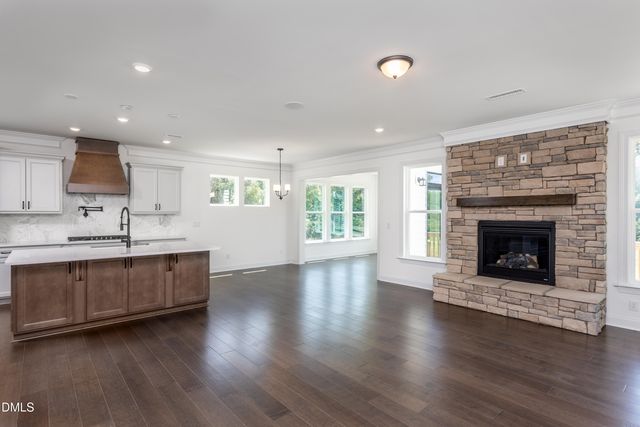 112 Kissington Way, Benson, NC 27504
