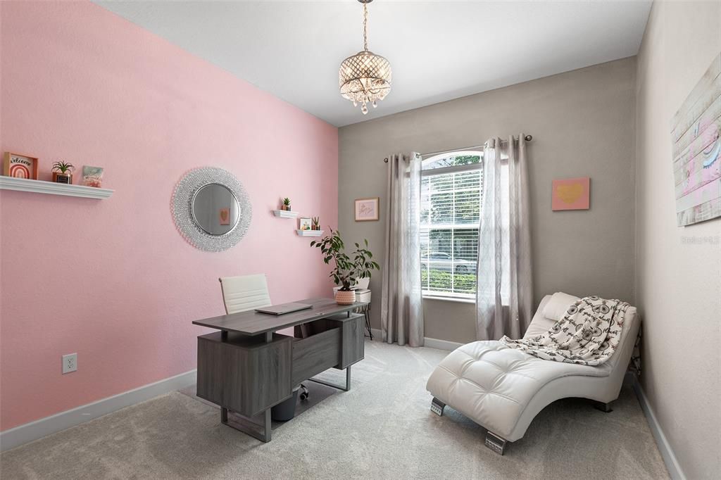 Image 31 of property listing at 332 LAKE MARIANA WAY, Auburndale, FL 33823