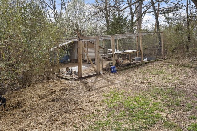 19227 E Black Oak Road, Fayetteville, AR 72701