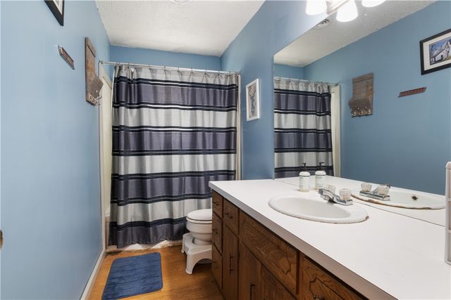 19227 E Black Oak Road, Fayetteville, AR 72701