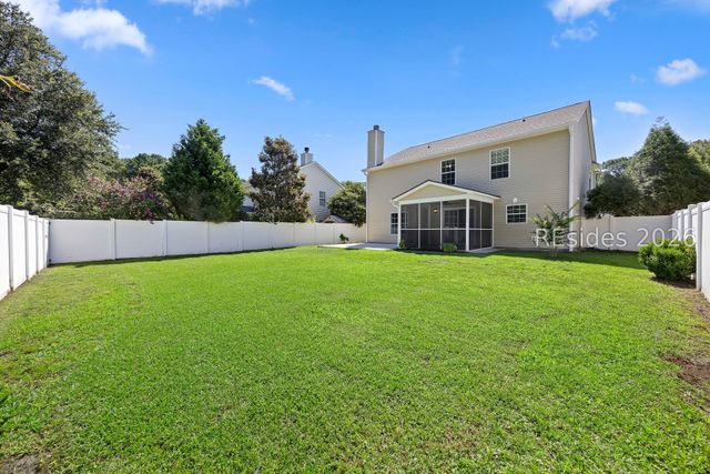 41 Lakeside Dr, Bluffton, SC 29910