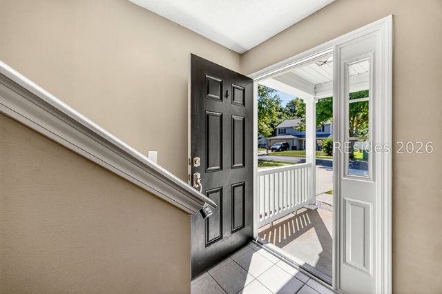 41 Lakeside Dr, Bluffton, SC 29910