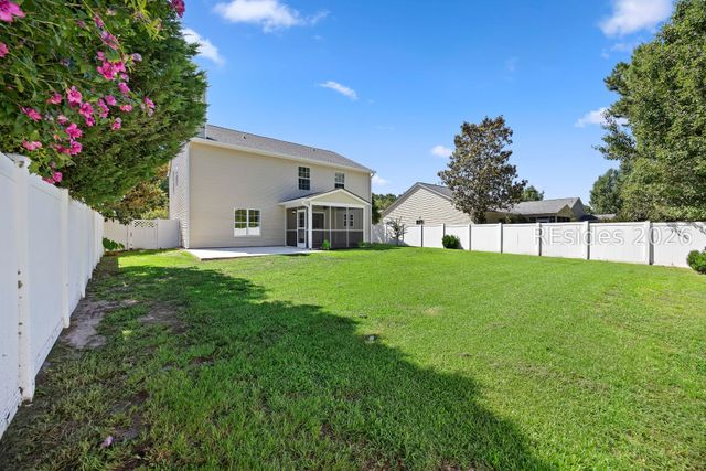 41 Lakeside Dr, Bluffton, SC 29910